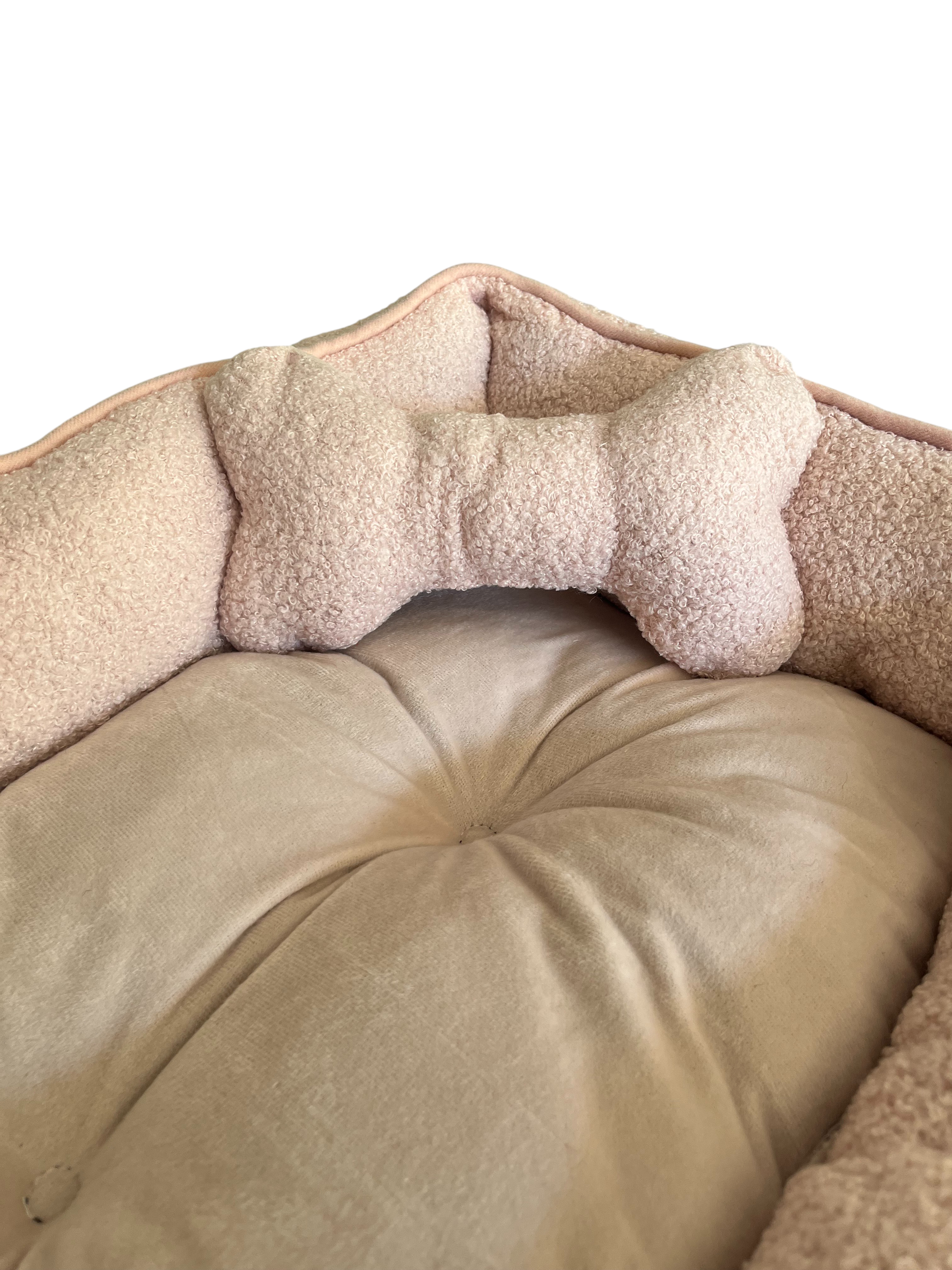 KIT CAMA RECTANGULAR+ COJIN ROSADO 56X40X15CM